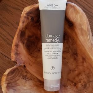 A veda damage remedy daily hair care